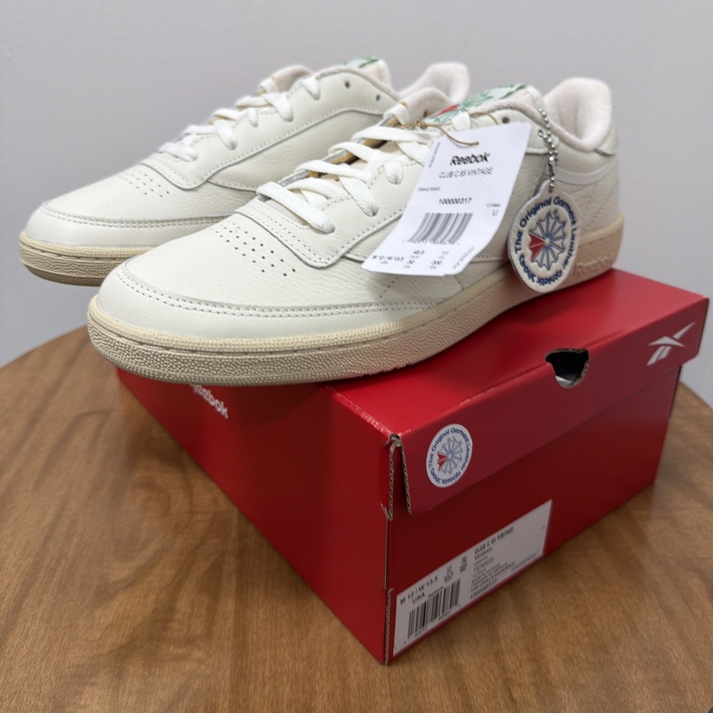 Reebok Classic Leather Sneakers in Off-White with Green Accents - Picture 4 of 12